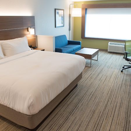 Holiday Inn Express Hotel & Suites East Lansing By Ihg Exterior photo