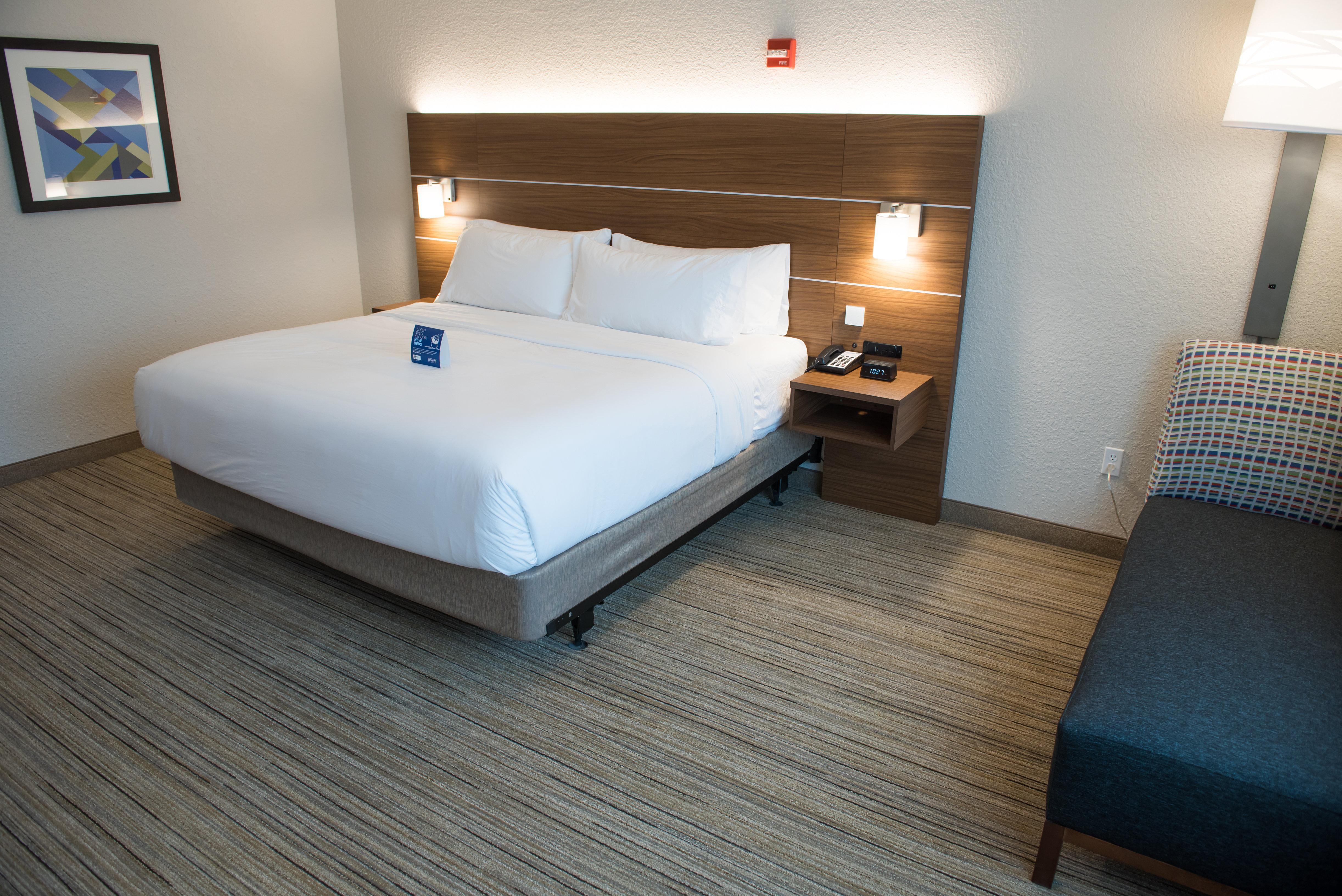 Holiday Inn Express Hotel & Suites East Lansing By Ihg Exterior photo