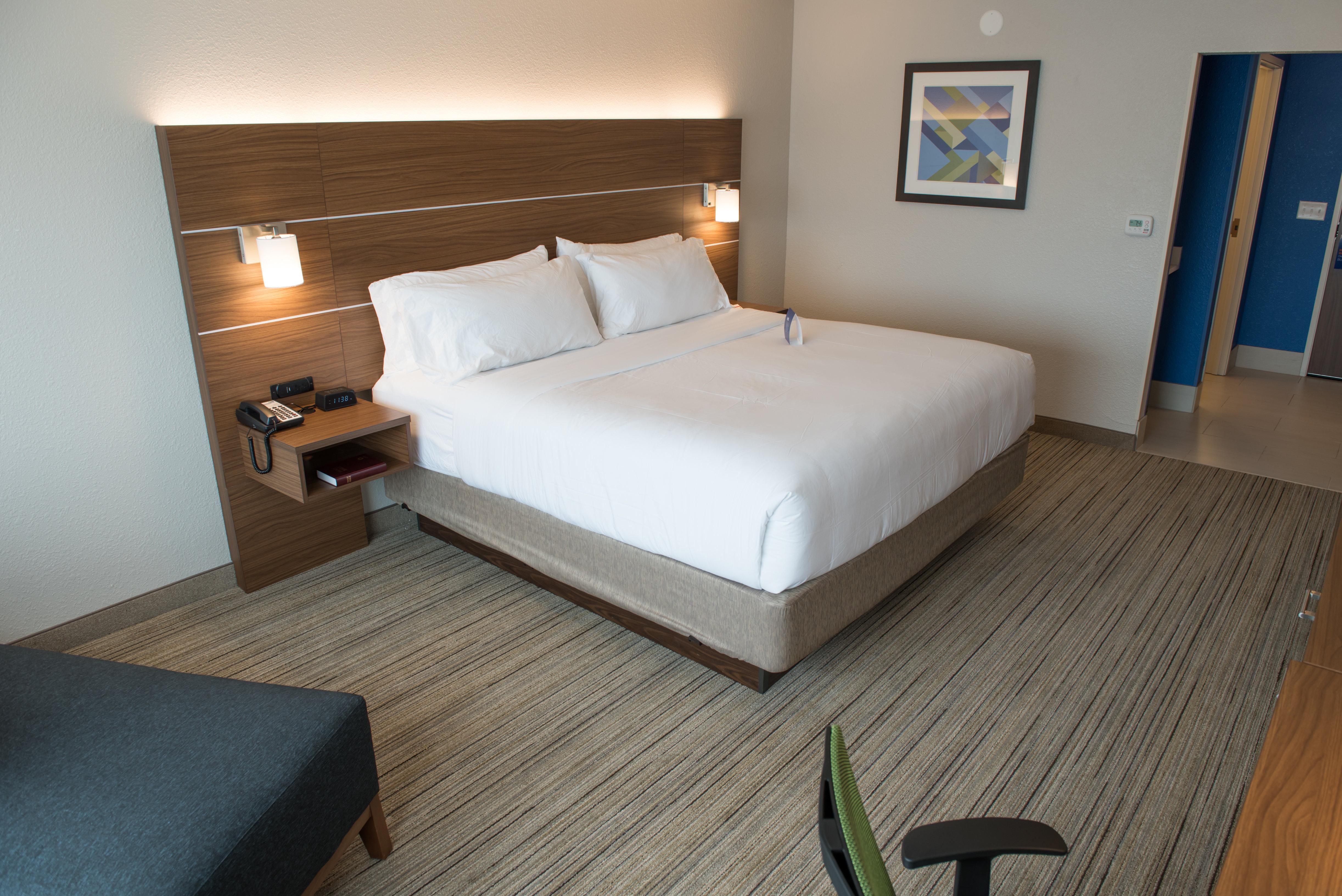 Holiday Inn Express Hotel & Suites East Lansing By Ihg Exterior photo